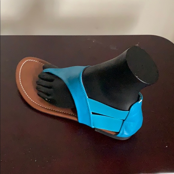 Sandals - Picture 1 of 5